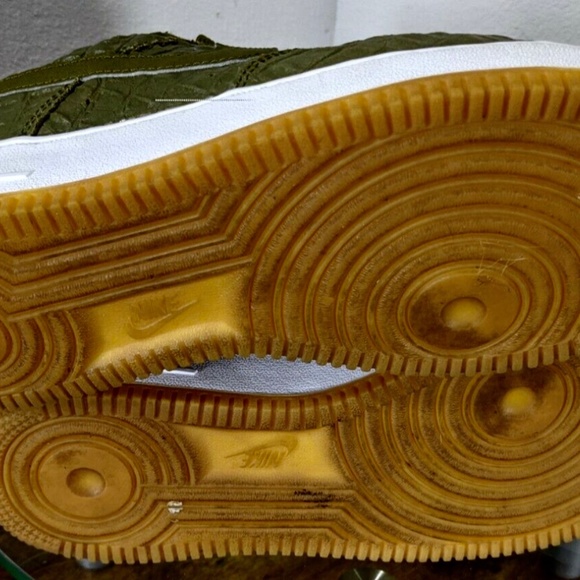 Nike Air Force 1 Low 07 LV8 "Militia Green" Mens 10.5 Crocodile Skin Green / Gum - Picture 3 of 3